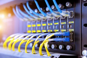 Kritische Firewall Schwachstelle CVE 2025 9242 bedroht Unternehmensnetzwerke